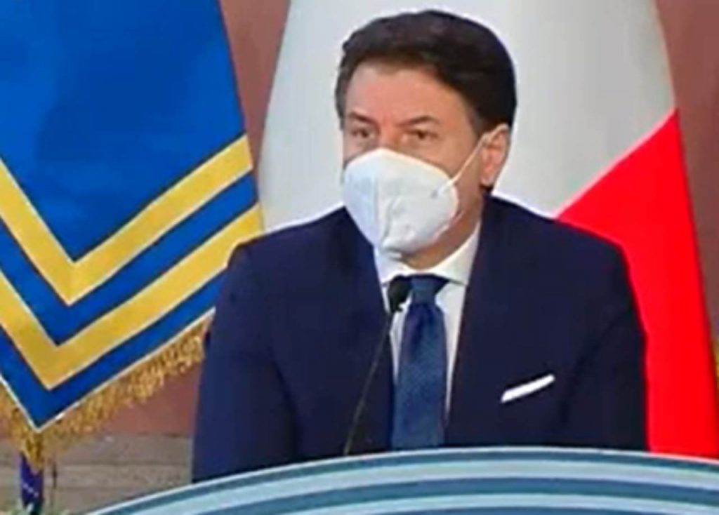 Giuseppe Conte in conferenza stampa: cos’è il Recovery Plan e perché vuole consegnarlo subito