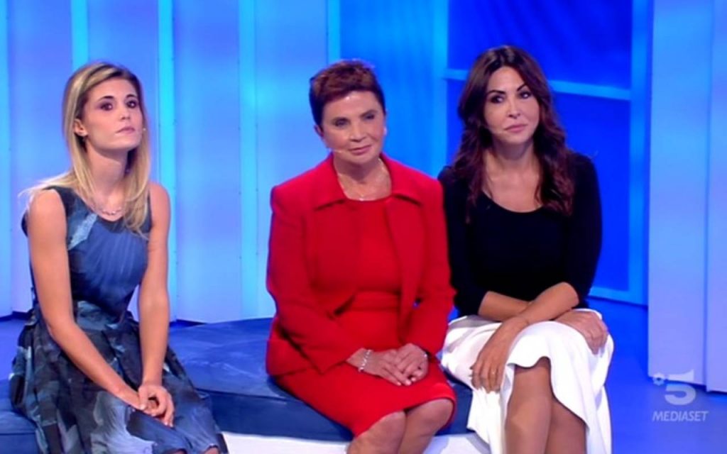 C’è Posta Per Te, Sabrina Ferilli e mamma Ida in studio: la commovente storia di Claudia e i suoi genitori