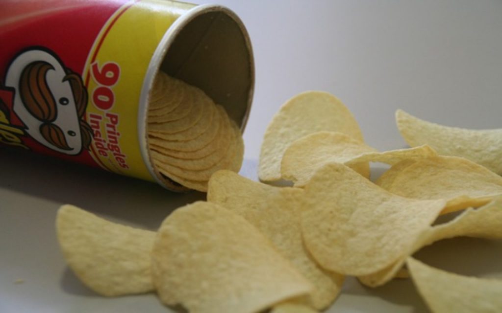 Pringles, quello che non sapete sul perché della loro forma particolarissima!