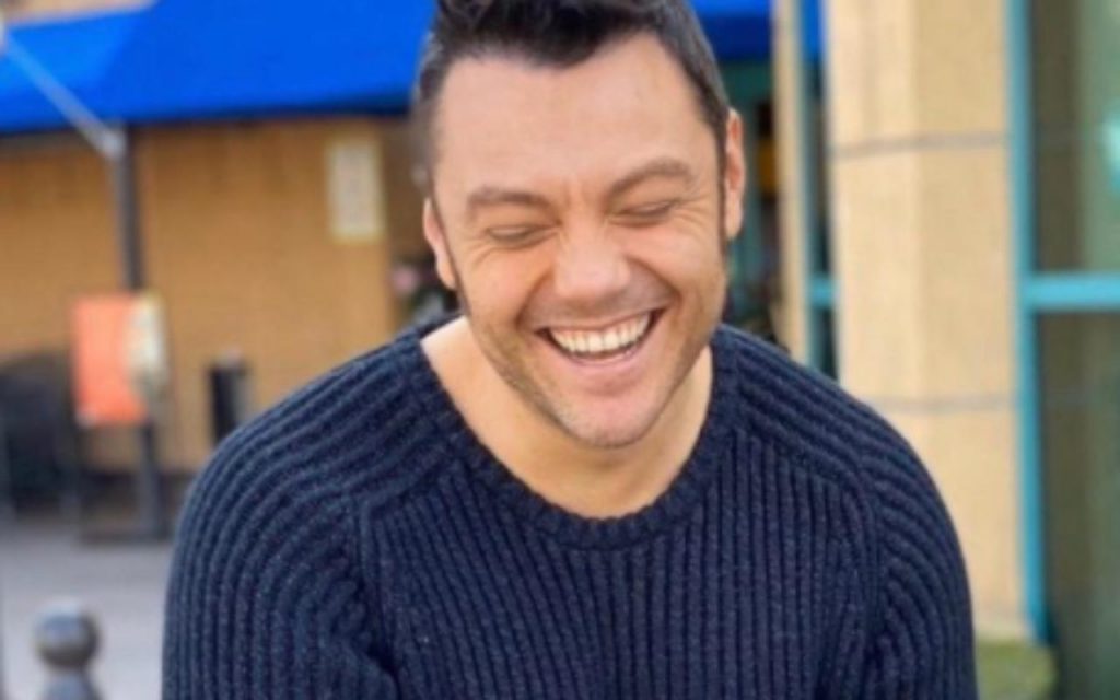 Tiziano Ferro, non solo un grande e talentuoso cantante: sapete in cosa è laureato?