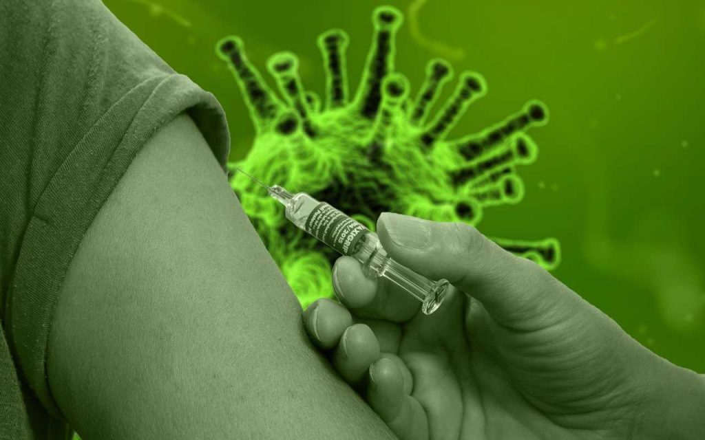 Nuovo allarme Covid, i vaccinati possono contagiare: le parole degli esperti