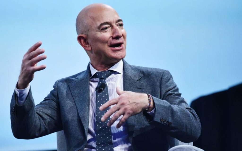 Amazon, avete mai visto la casa di Jeff Bezos? Quel ‘giocattolo’ costa quanto un’utilitaria