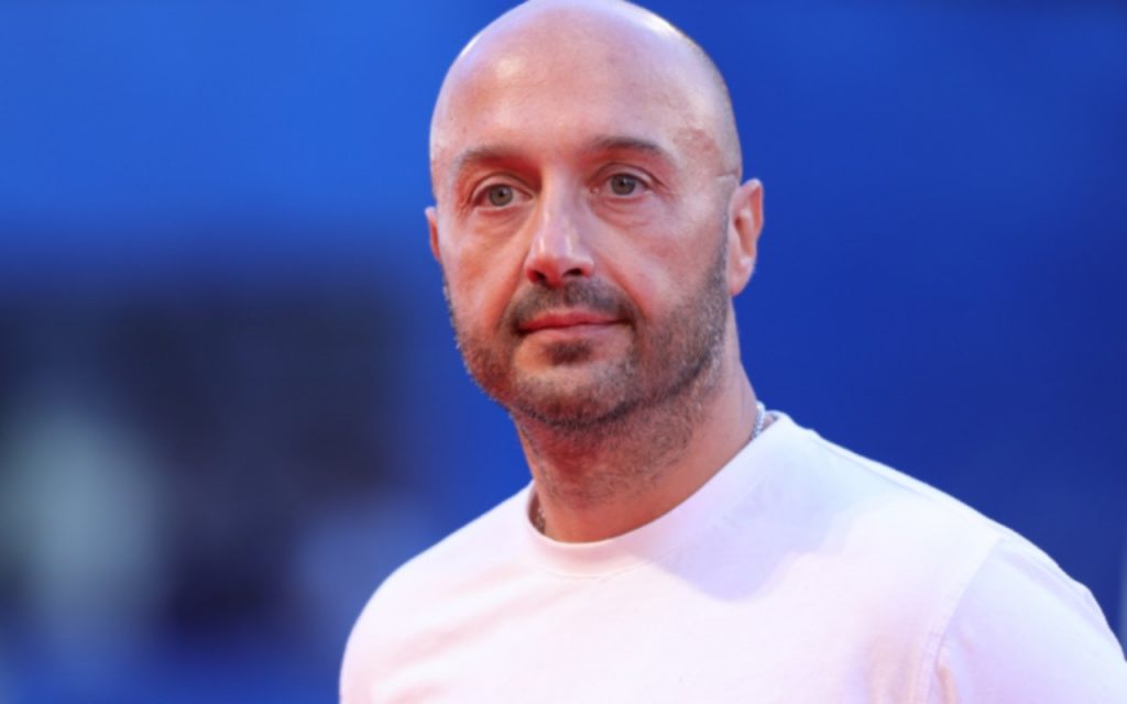 Joe  Bastianich, toccante racconto: “Per scappare dalla realtà”, il ricordo dell’infanzia