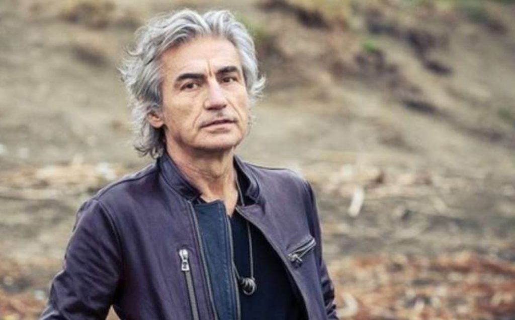 Ligabue, il difficile episodio affrontato: “Ti devi operare e devi farlo subito”, spaventoso ricordo