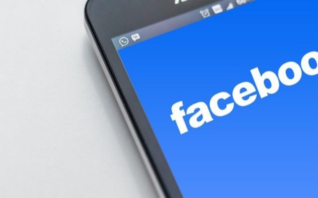 Facebook, sorprendente novità: cosa sarà possibile condividere sulla celebre app