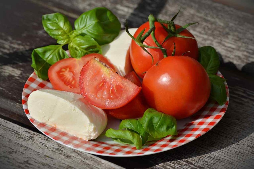 Alimentazione: abbinare insieme questi due cibi può essere dannoso per l’organismo!