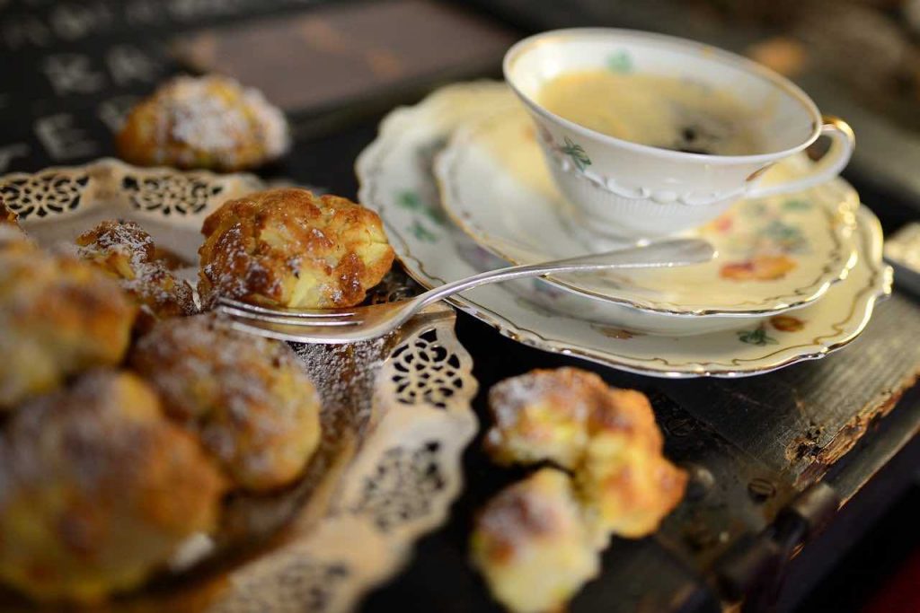 Dolcetti al cocco, stuzzichino davvero squisito: ricetta con solo tre ingredienti!