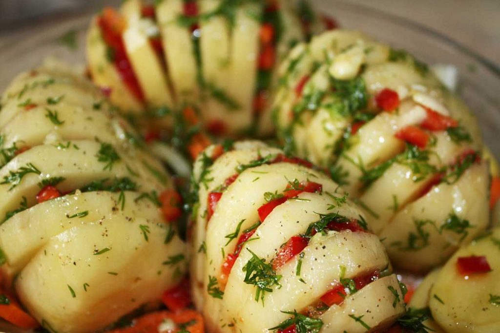 Rotolo filante di patate: al suo interno si nasconde una deliziosa sorpresa!