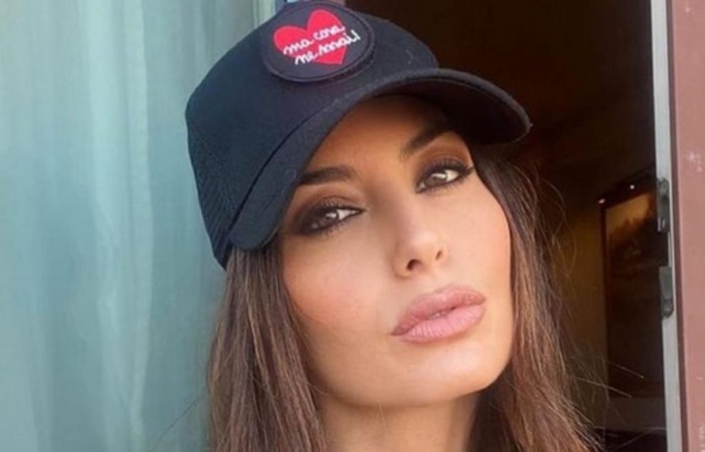 Elisabetta Gregoraci, stupenda dedica a una persona speciale: “Emozione fantastica”