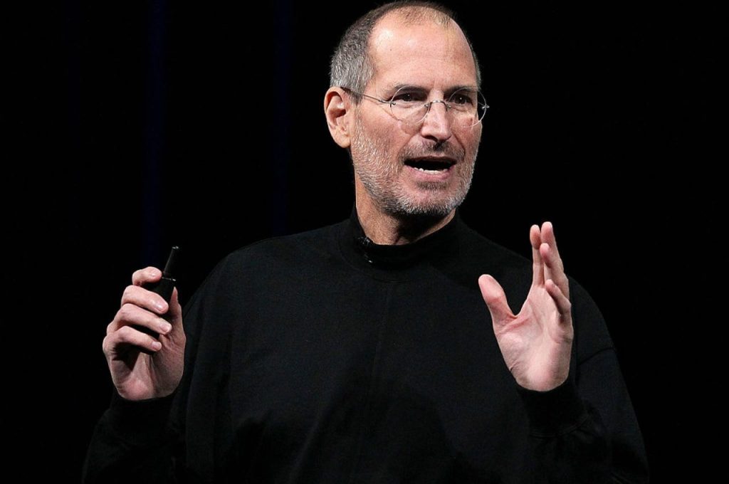 Steve Jobs, viveva per strada | Il terribile passato