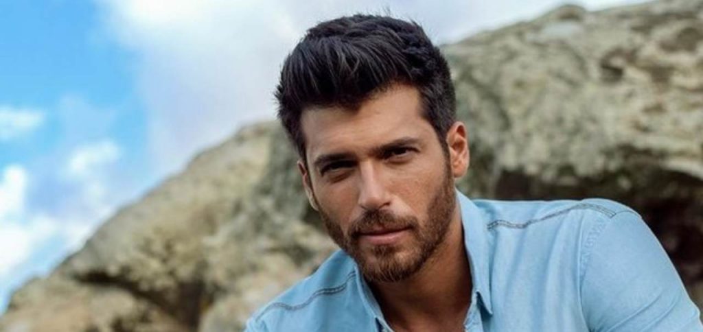 Can Yaman dice addio, la sua decisione inamovibile