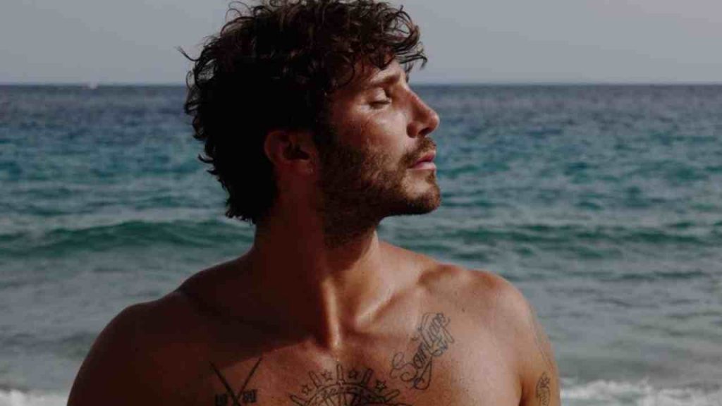 Stefano De Martino, beccata la nuova fiamma | Belen archiviata finalmente