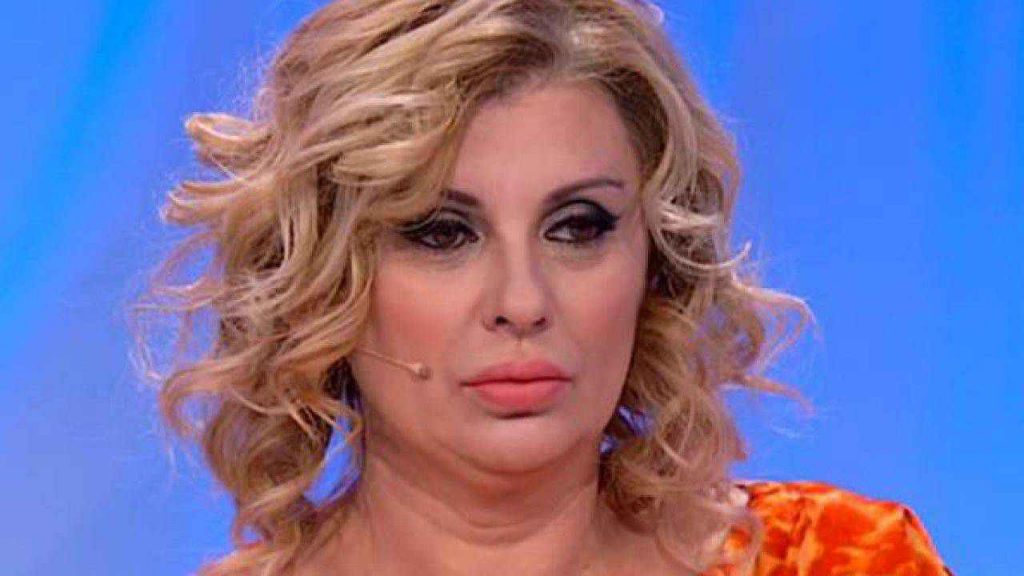 Tina Cipollari, il post non mente: velata ‘frecciatina’ alla Lombardo