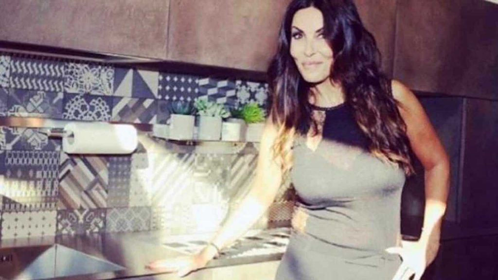 Sabrina Ferilli è una cuoca provetta e cucina spesso per una famosissima: sapete chi è?