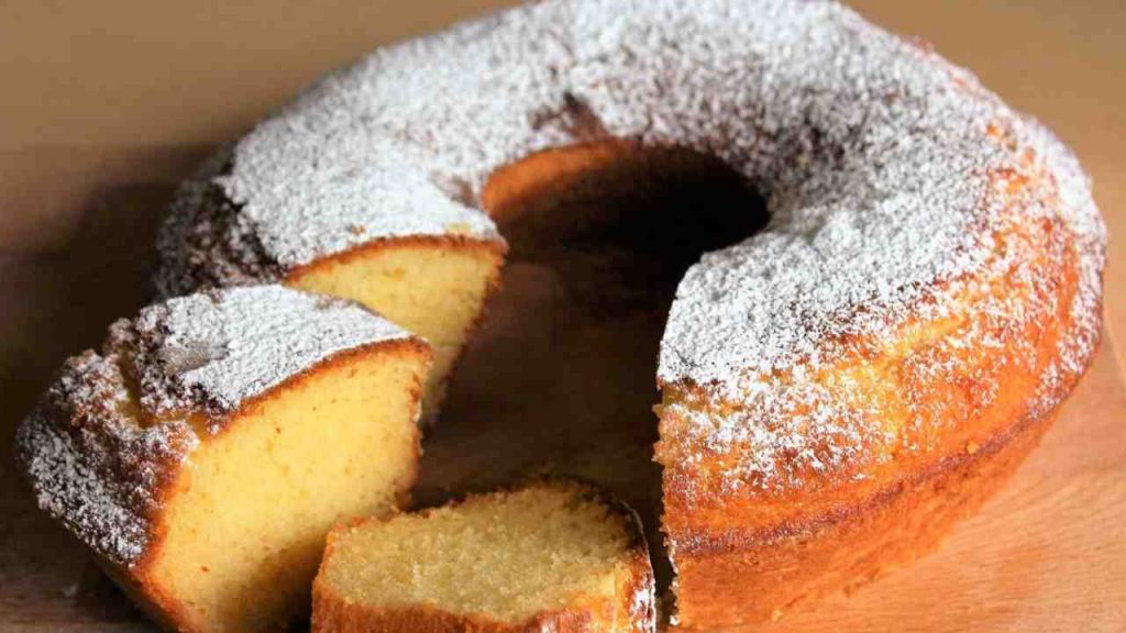 Ciambellone soffice e semplicissimo da preparare | La ricetta di Benedetta Rossi