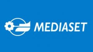 pesanti accuse per mediaset