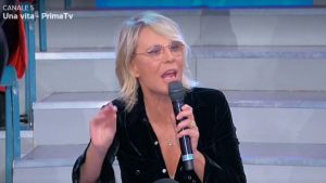 Maria-De-Filippi-Uomini-e-Donne-tensione-Altranotizia