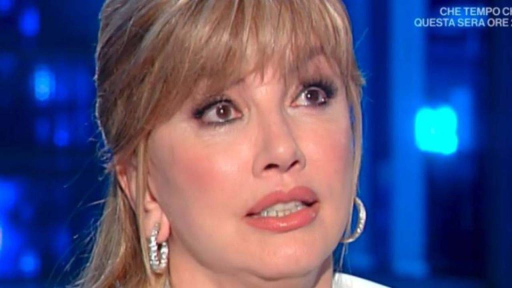 Milly Carlucci in guai seri: la ballerina costretta a dire basta