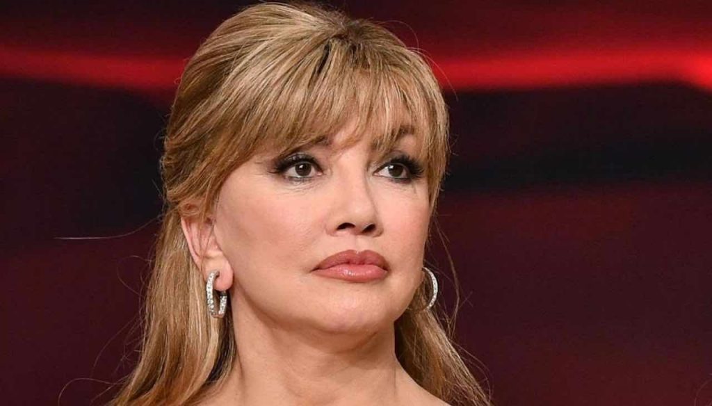 Milly Carlucci costretta a dire addio per sempre: che brutto colpo