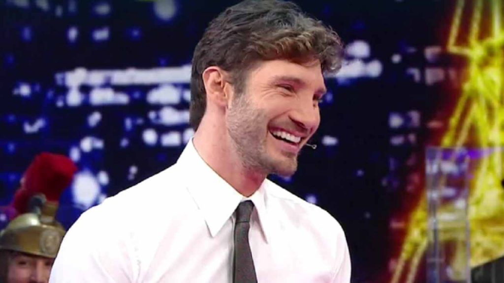 Stefano De Martino ci riprova e lo fa con loro due: che annuncio!