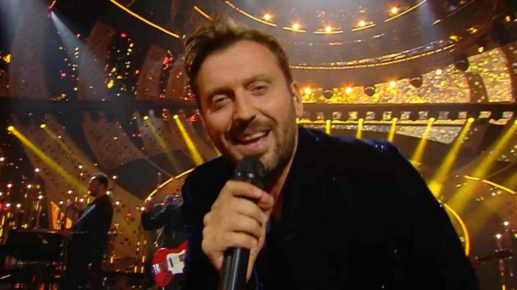 Cesare Cremonini, altro che single! Ecco chi è e cosa fa la bellissima