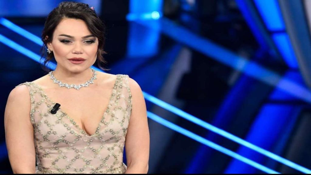 Romina Carrisi in ospedale: “sono andata a trovare mamma”