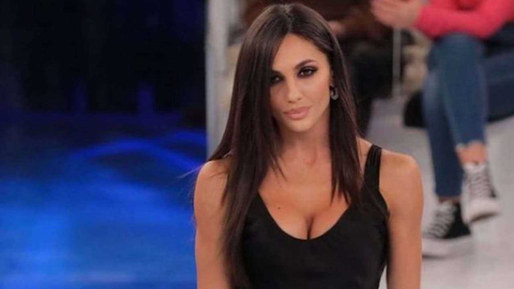 Elena D’Amario di nuovo insieme al volto tv: “chi si somiglia si piglia”