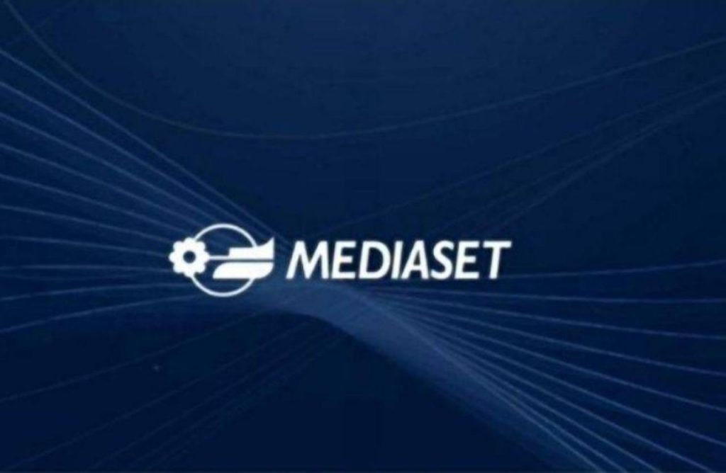 Colpo gobbo in Mediaset: volto noto ‘fatto fuori’ all’ultimo minuto