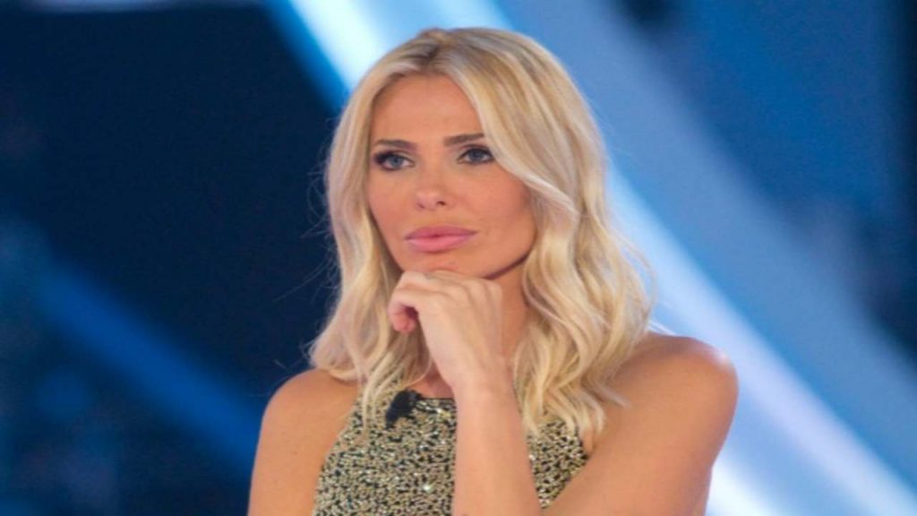 Ilary Blasi annuncia la sua partenza: proprio lui domenica lascerà l’Italia