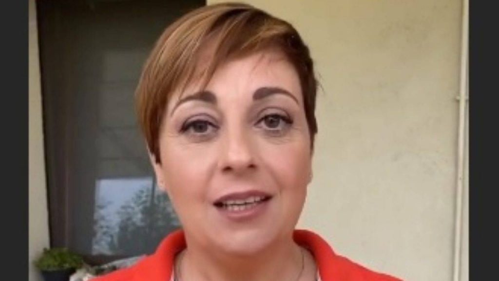 Benedetta Rossi in lacrime avverte i fan: “non abboccate”