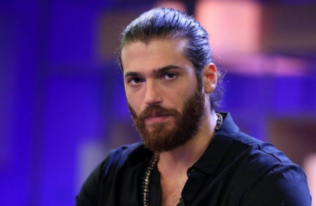 Orribile risveglio per Can Yaman: i fan sono disperati