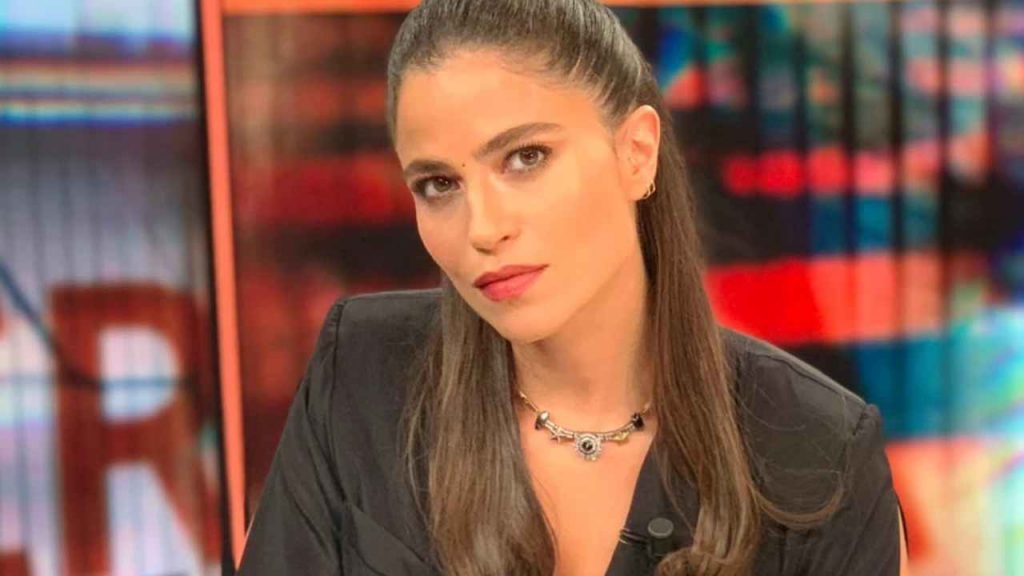 Veronica Gentili, spunta la foto con il volto noto: è valanga di commenti