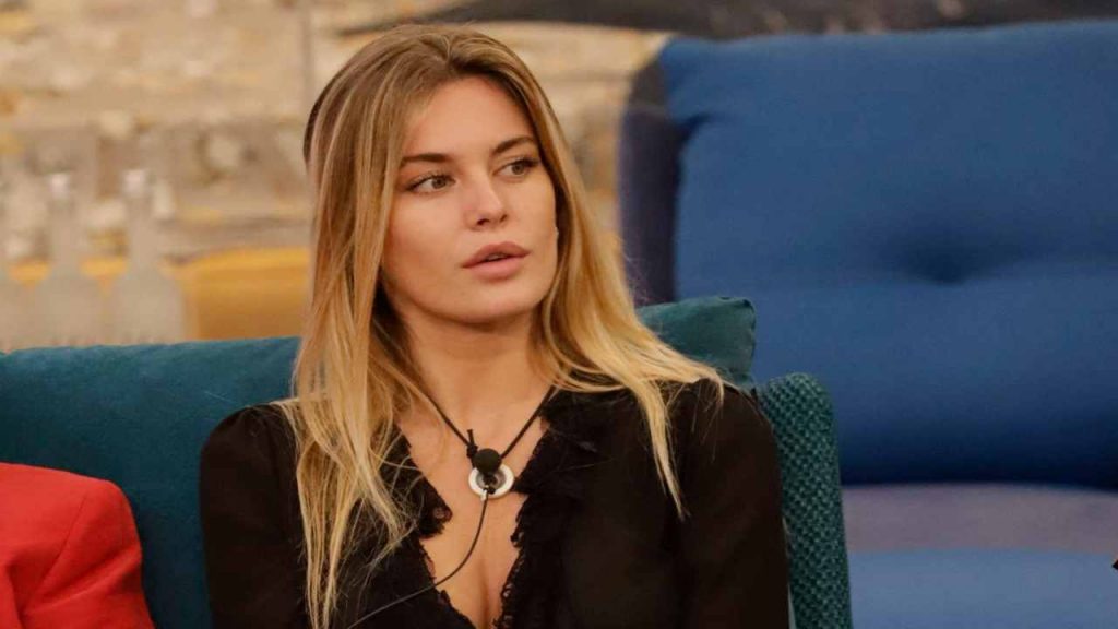 Sophie Codegoni, pronta a sbarcare all’Isola? | Ex vippona spiffera tutto