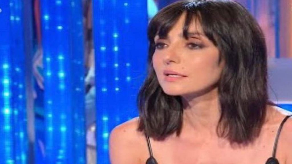 Ambra Angiolini, l’intimissima rivelazione sull’ex: “fare una delle cose più…”