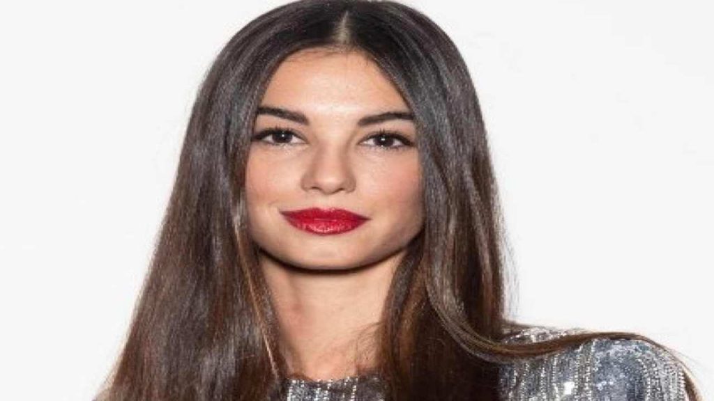 Francesca Chillemi, spunta il raro scatto senza trucco e parrucco: i fan non possono crederci