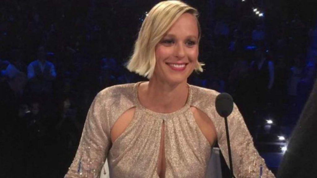 Federica Pellegrini, invitata ad un matrimonio: il vestito scelto fa girare la testa