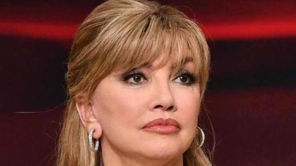 Milly Carlucci e quella trasgressione che fece soffrire il padre: ecco cosa gli ha fatto