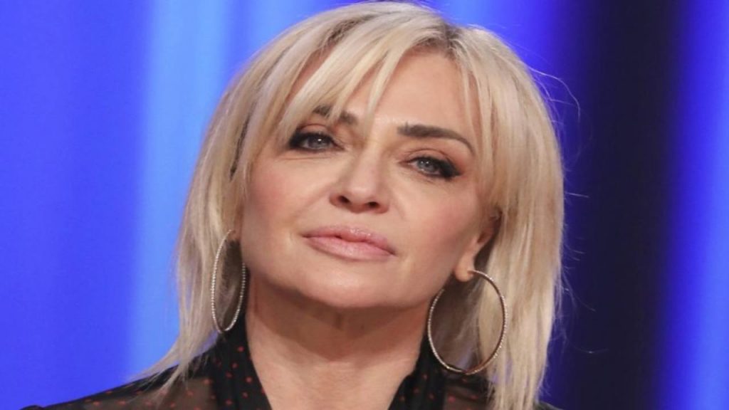 Paola Barale e la dura lotta ai tumori: come renderli ogni giorno più curabili