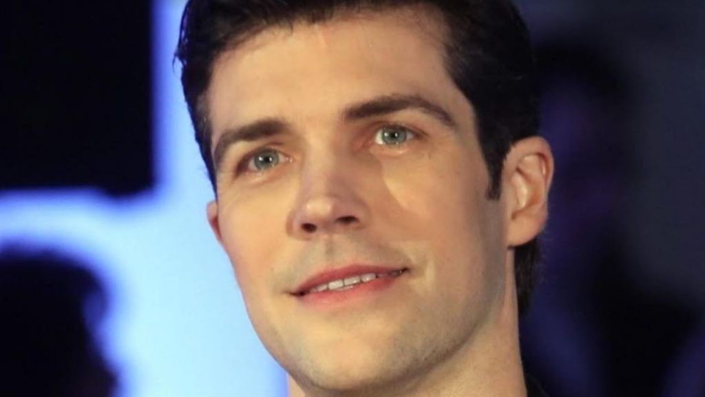 Roberto Bolle, altro che famoso fidanzato! Accanto a lui la figlia del famosissimo cantante