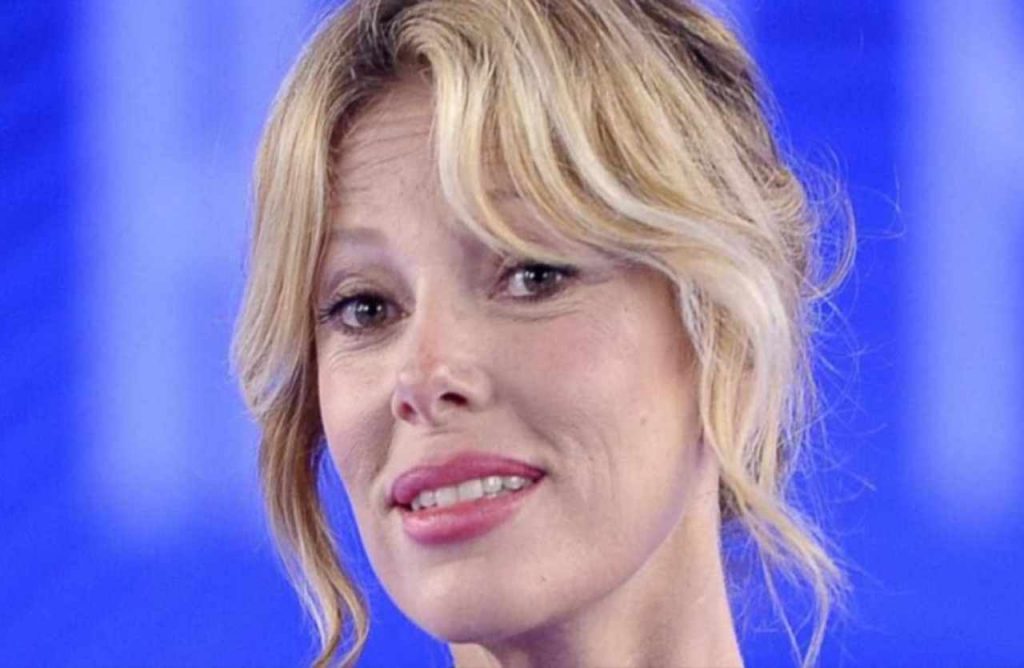 Alessia Marcuzzi, pronta al debutto: compare un indizio sulla trasmissione