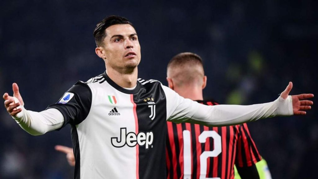 Cristian Ronaldo, ‘umiliato’ dalla conduttrice: “pallone d’oro ma non riesce…”