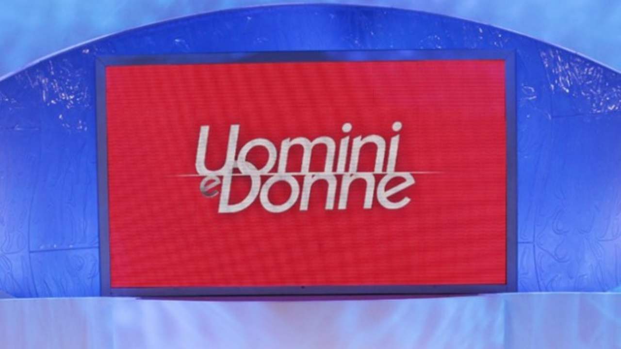 Uomini - e - Donne - mistero - autori - selezione - tronisti - Altranotizia