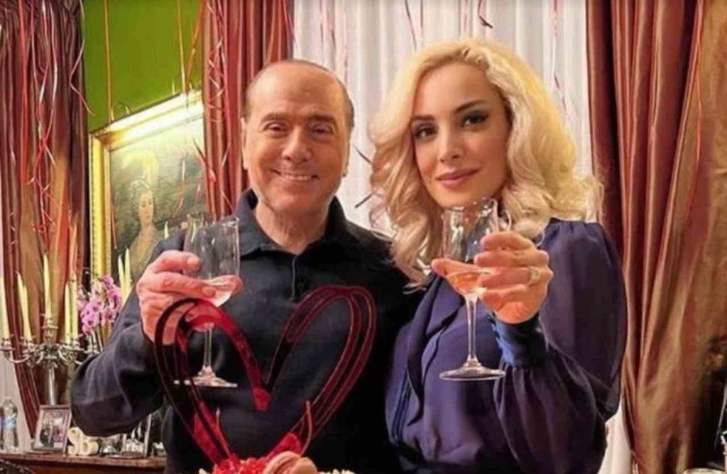 Marta Fascina, capelli al naturale e trucco marcatissimo: com’era prima di Berlusconi