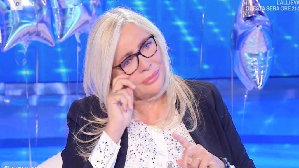 Mara Venier, sul divano insieme a lui: le parole che fanno piangere