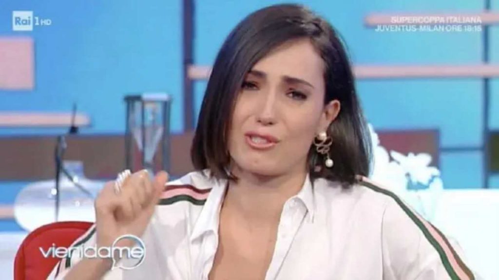 Caterina Balivo ringrazia l’avvocato: finalmente si è liberata di un peso