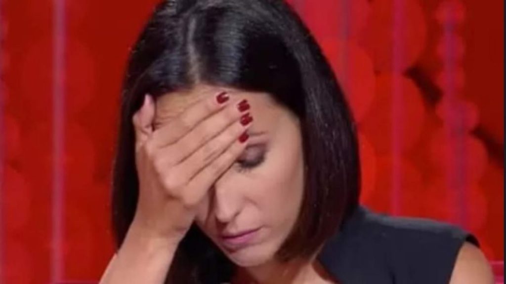 Brusco risveglio per Caterina Balivo: che disastro