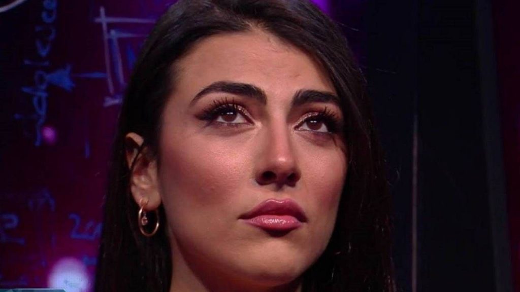 Giulia Salemi in lacrime in tv: “a mia madre è stata negata…”