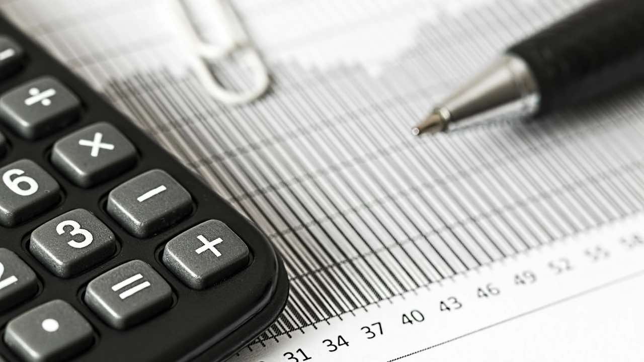 Ultim’ora – “Annulliamo tutti debiti degli italiani”: Meloni firma il CONDONO NAZIONALE, da Maggio non tiri fuori neanche una lira
